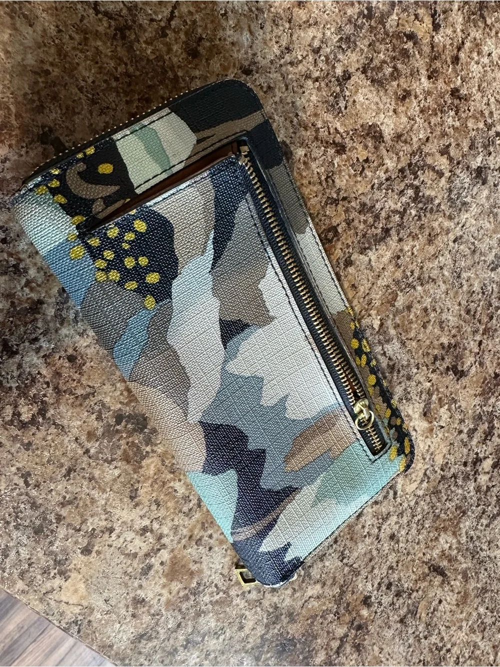 Fossil Multicolor Floral Zip Wallet in Blue, Tan & Black